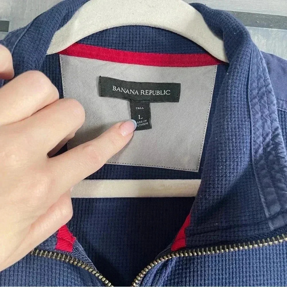 Banana Republic‎ Waffle Zip Up - Picture 3 of 7